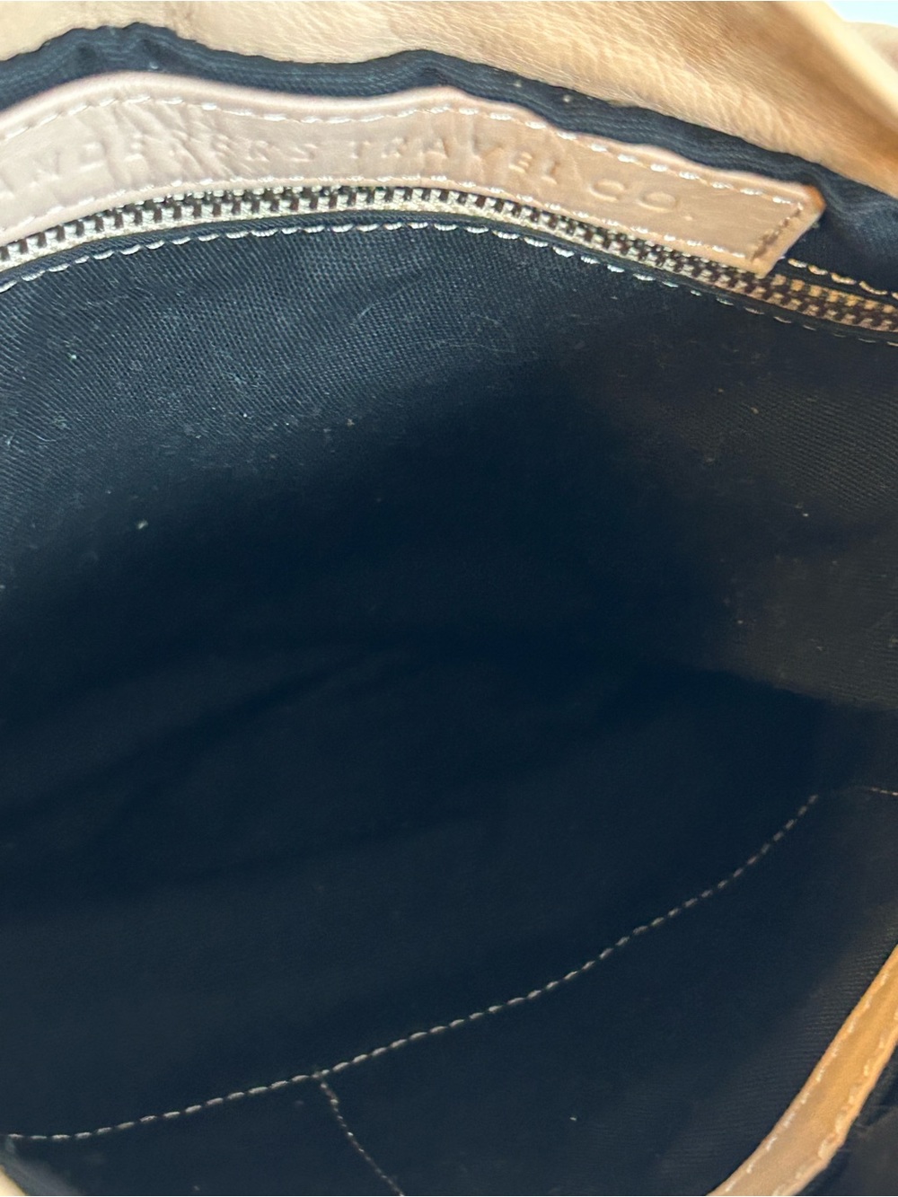 Classic Wanderers Travel Co. Crossbody Bag in blush made w/ genuine leather - Picture 5 of 12